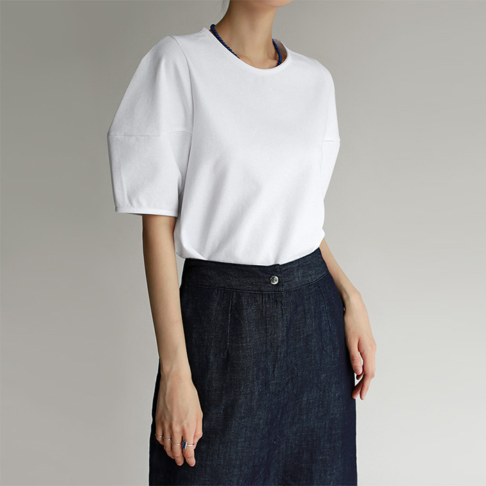 Amy Round Tee