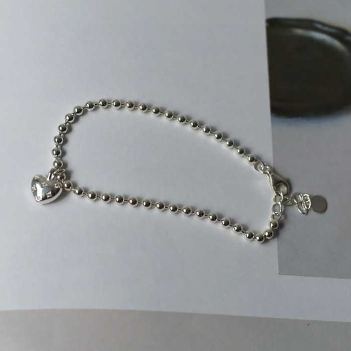 Silver ball heart bracelet