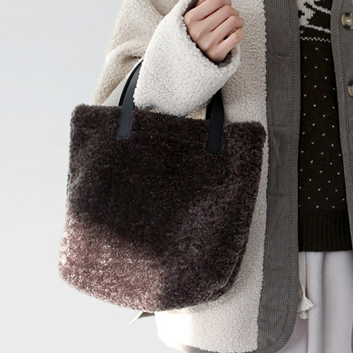 Wool small bag