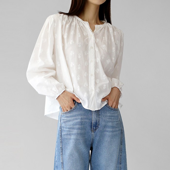 Embroidered Crop Blouse