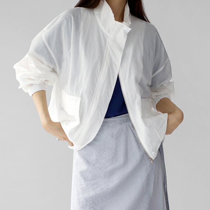 Sheer Pocket Windbreaker