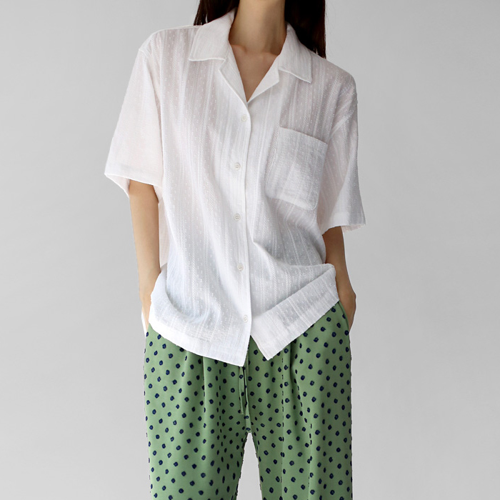 Embroidered one pocket shirt