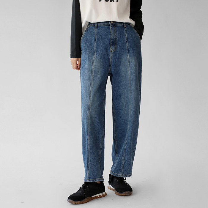 Front-cut baggy denim pants