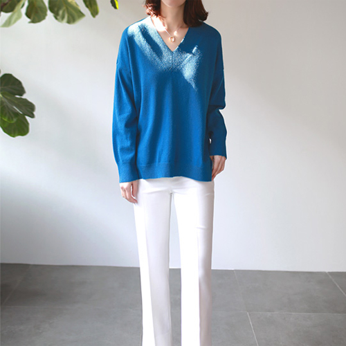 Leeds Vneck Knit - 3c