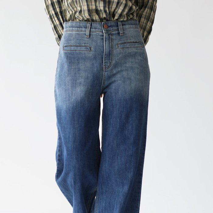 Gradient washing denim pants
