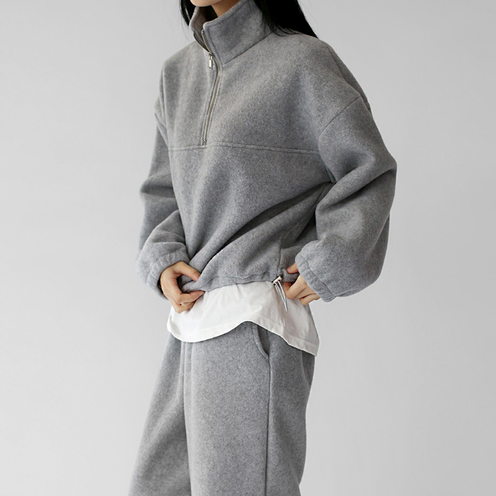 Polar fleece half-zip turtleneck