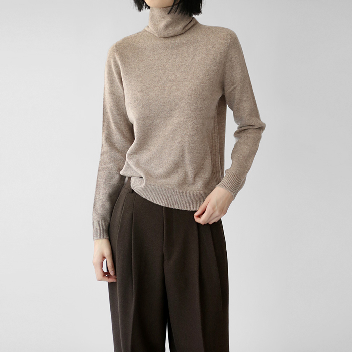 【fw身像5％】メイドタートルネックニットトップ