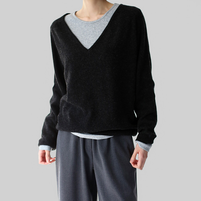 [身上7%-5日am11時まで]ディープVネックニットトップ