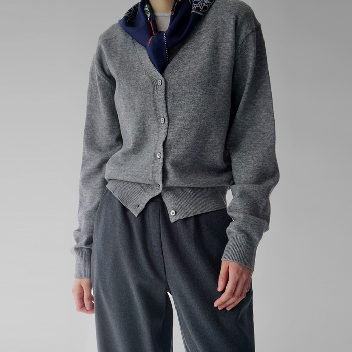 [身上7%-5日am11時まで]リーズンブイネックカーディガン