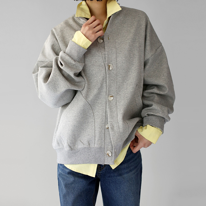 Loose fit button cardigan