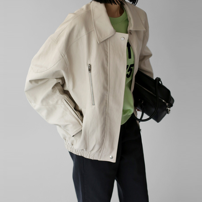 Zipper details leather jacket