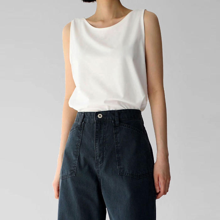 Mode Sleeveless Top
