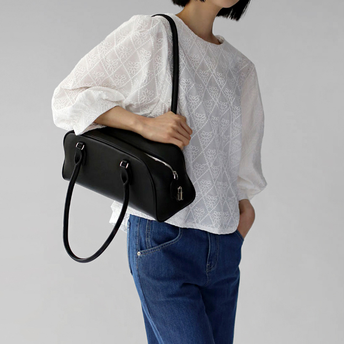 [身上7%-4日am11時まで]7ブースリーブレースブラウス