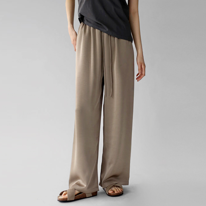 Glossy wide pants
