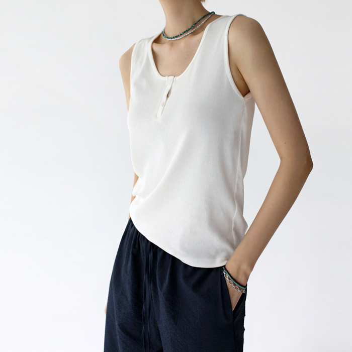 Button ribbed tank top